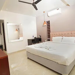 3* Hotel 7 The Business